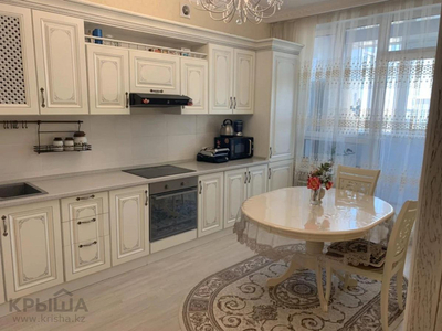 4-комнатная квартира, 130 м², 14/14 этаж, Кабанбай батыра 7Б