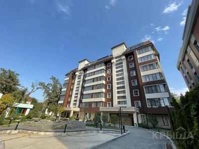 4-комнатная квартира, 172 м², 7/7 этаж, Манаева 92 — Жамакаева