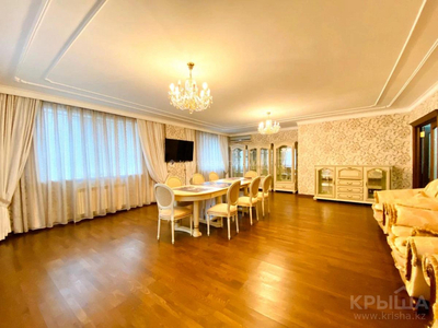 4-комнатная квартира, 181.1 м², 3/10 этаж, Сыганак 41 — Акмешит