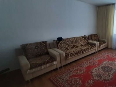 Продажа 3-комнатной квартиры, 75 м, Азербаева, дом 14