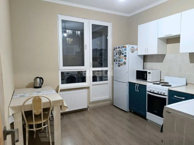 Продажа 1-комнатной квартиры, 37 м, Бектурова, дом 4