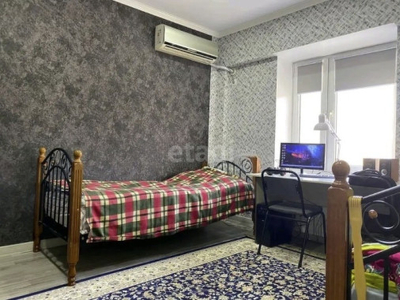 Продажа 3-комнатной квартиры, 74 м, Райымбека, дом 167