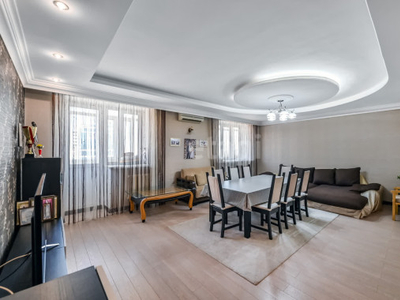 Продажа 4-комнатной квартиры, 143 м, Сарыарка, дом 11