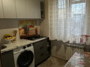 Продажа 2-комнатной квартиры, 43 м, Алмагуль мкр-н, дом 274