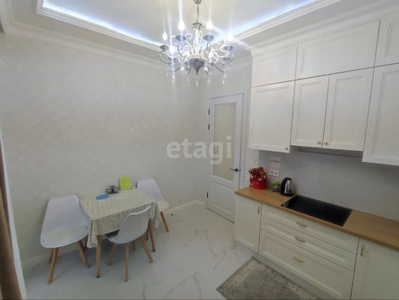 Продажа 1-комнатной квартиры, 48 м, Достык, дом 8