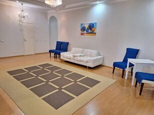 2-комн. квартира , 81м² , 2/11 этаж