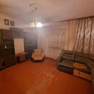 Продажа 3-комнатной квартиры, 59 м, Кирпичная, дом 12