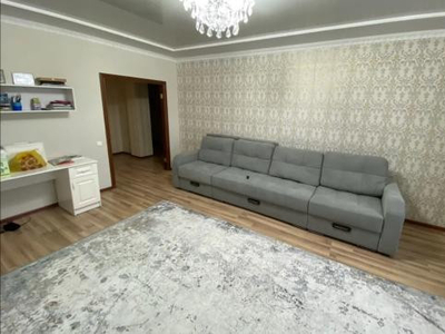 Продажа 2-комнатной квартиры, 77 м, Кошкарбаева, дом 34