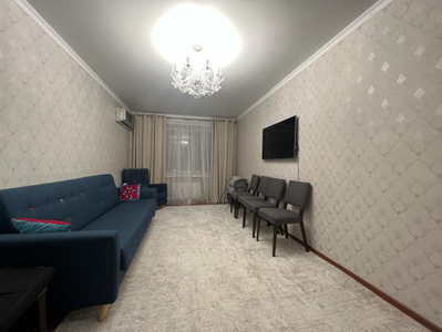 Продажа 3-комнатной квартиры, 67 м, Шахтеров, дом 31