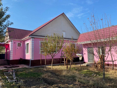 4-комнатный дом, 145 м², 10 сот., ул Аксай 13