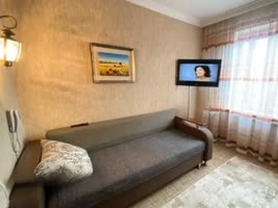 2-комн. квартира , 42м² , 2/5 этаж