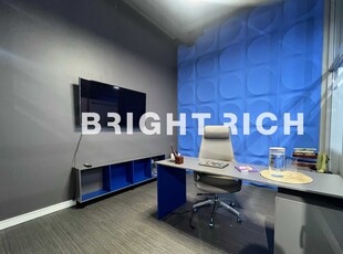 Шартас - стильный офис 265 м² с мебелью