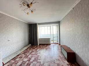 Продажа 1-комнатной квартиры, 37 м, Республики, дом 18