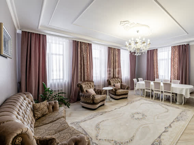 4-комн. квартира , 165.7м² , 2/7 этаж