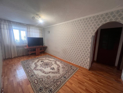 Продажа 3-комнатной квартиры, 55 м, Бирюзова, дом 5