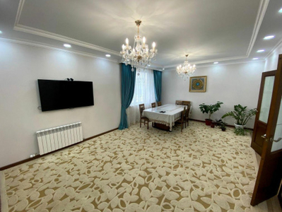 Продажа 3-комнатной квартиры, 95 м, Букейханова, дом 40