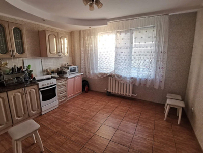 Продажа 3-комнатной квартиры, 98 м, Момышулы, дом 23