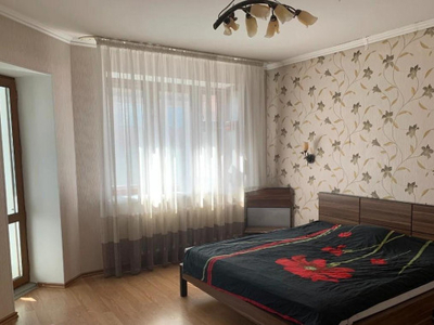 Продажа 4-комнатной квартиры, 106 м, Сейфуллина, дом 7