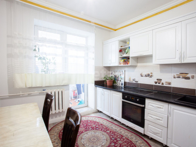 Продажа 2-комнатной квартиры, 64 м, Кумисбекова, дом 8