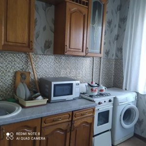 Продажа 1-комнатной квартиры, 42 м, Розыбакиева, дом 72