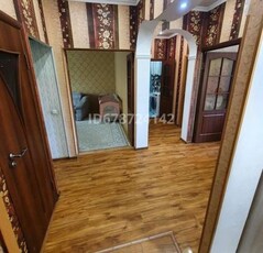 3 комнатная квартира, Алатау (8 микрорайон) 16 — Сейфуллина