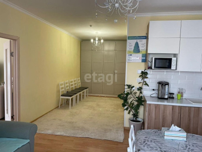 Продажа 2-комнатной квартиры, 54 м, Азербаева, дом 47