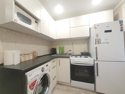 Продажа 2-комнатной квартиры, 42 м, Ермекова, дом 37