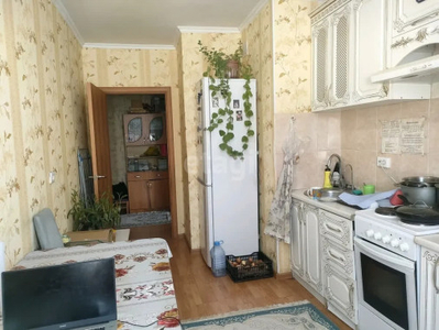 Продажа 2-комнатной квартиры, 60 м, Жургенова, дом 26