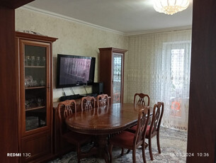 Продажа 4-комнатной квартиры, 80 м, Гапеева, дом 12