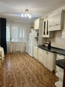 Продажа 3-комнатной квартиры, 116 м, Толе би, дом 298