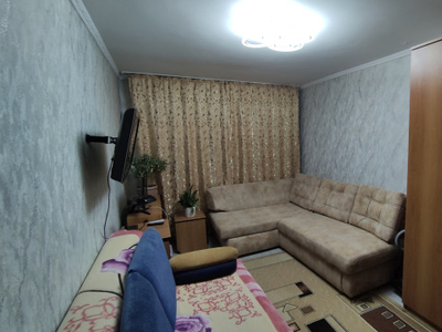 Продажа 2-комнатной квартиры, 38 м, Алмалык, дом 2