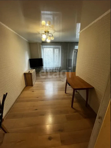 Продажа 3-комнатной квартиры, 60 м, Валиханова, дом 9