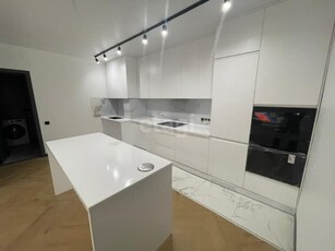 3-комн. квартира , 97.8м² , 2/9 этаж