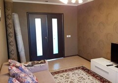 4-ком. квартира, вторичка, 90 кв.м. на 5 этаже