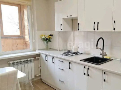 Продажа 2-комнатной квартиры, 55 м, Зенкова, дом 31