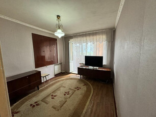 Продажа 1-комнатной квартиры, 30 м, Ержанова, дом 42