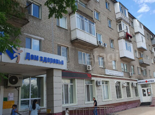 Продажа 2-комнатной квартиры, 43 м, Республики, дом 55