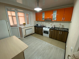 Аренда 3-комнатной квартиры, 70 м, Е 652 улица, дом 12