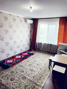 1-комнатная квартира, 32 м², 4/4 этаж, Тургута Озала