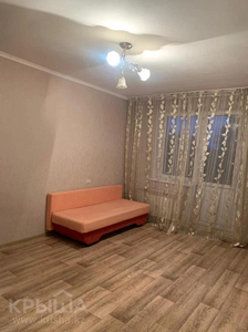 1-комнатная квартира, 35 м², 5/5 этаж, Карасай Батыра 193а — Жарокова