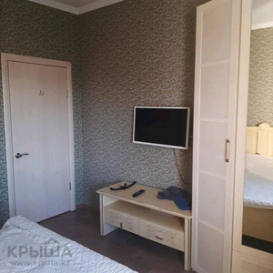 2-комнатная квартира, 70 м², 10/10 этаж, Момышулы 19 — Сатпаева