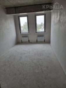 2-комнатная квартира, 76 м², 3/10 этаж, Варламова