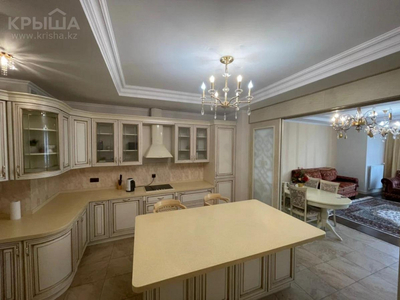 3-комнатная квартира, 136 м², 3/5 этаж, мкр Мирас