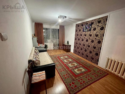 3-комнатная квартира, 65 м², 1/5 этаж, мкр №10 5а — Шаляпина-Алтынсарина