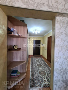 3-комнатная квартира, 72 м², 4/9 этаж, мкр Нурсат 2 44