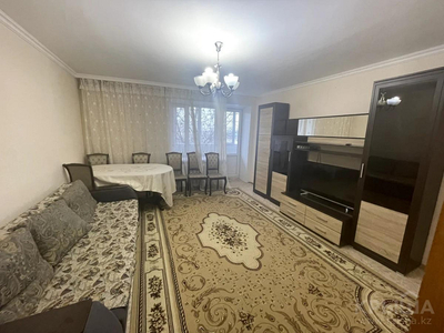 4-комнатная квартира, 76 м², 5/9 этаж, Желтоксан 12 — Абая