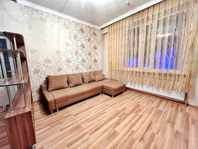 Продажа 1-комнатной квартиры, 38 м, Нажимеденова, дом 10