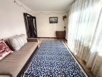 Продажа 3-комнатной квартиры, 55 м, Алиханова, дом 46