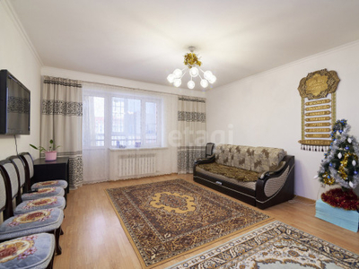 Продажа 2-комнатной квартиры, 66 м, Жургенова, дом 34