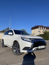 Продам авто Mitsubishi outlander